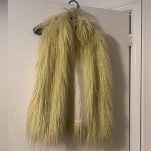 ⭐️Faux Fur Vest Shaggy S